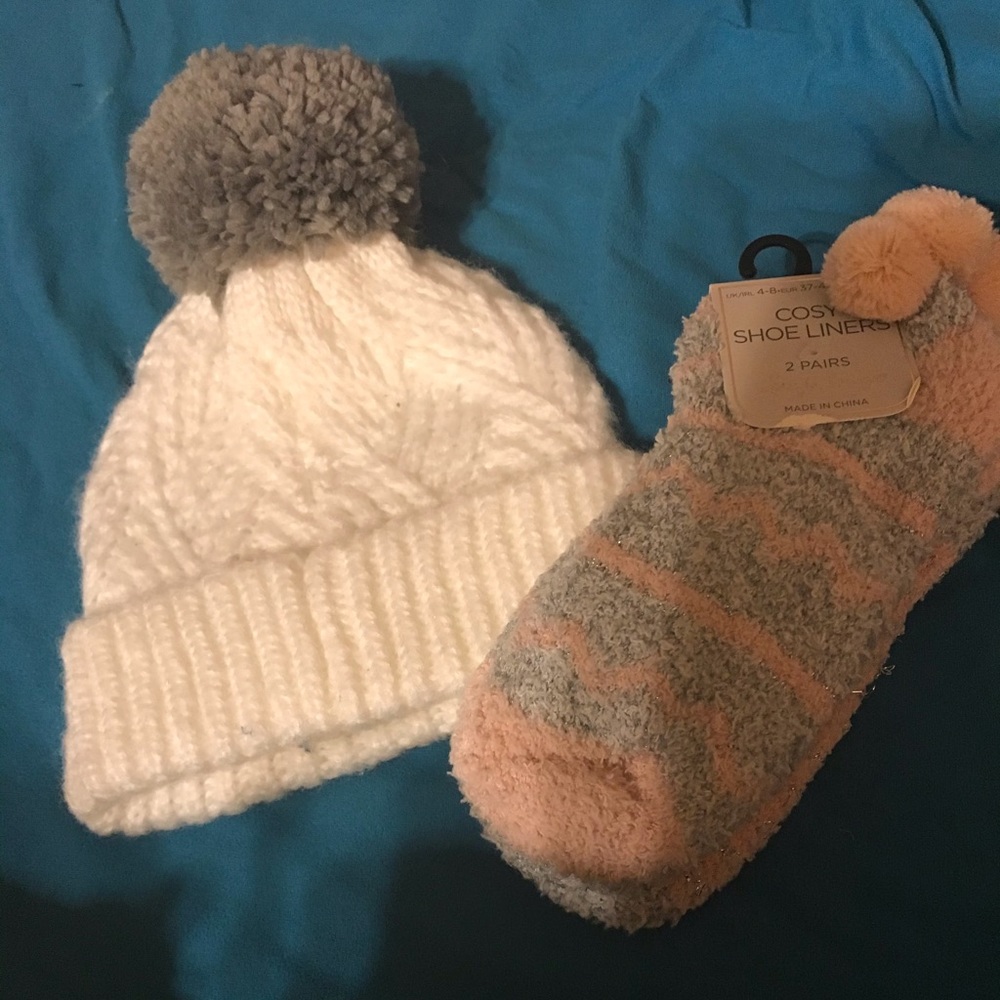 White Knit Beanie with Big Gray Pom Pom🧶☃️